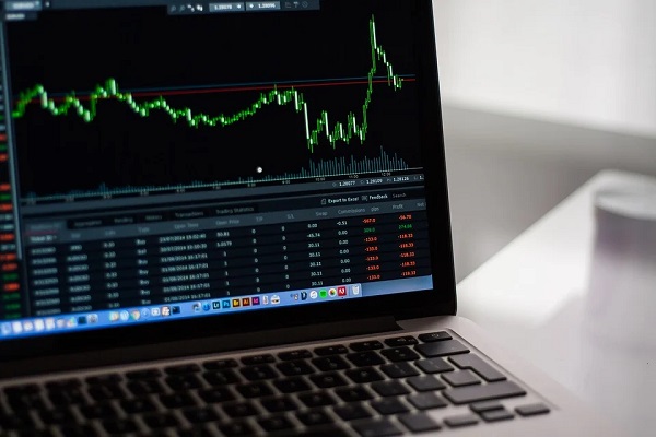 Consigli per investire in borsa durante la pandemia