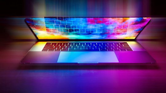 L’Ascesa e le Complessità del Social Media Marketing: Strategie, Tendenze e Sfide del Mercato Digitale Contemporaneo.